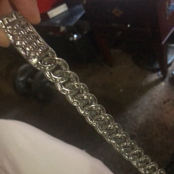 Siliver and vvs diamonds chain paid 8,000 letting it go for 1,200 - Picture 3 of 3